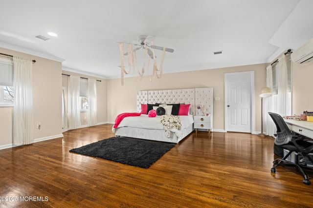 20 S Arlene Drive, West Long Branch, NJ 07764