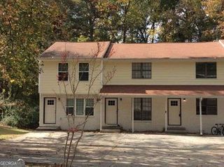 130 Meadowbrook Court B, Fayetteville, GA 30215