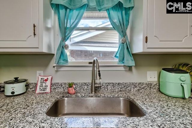 106 Meadowview Court, West Columbia, SC 29169