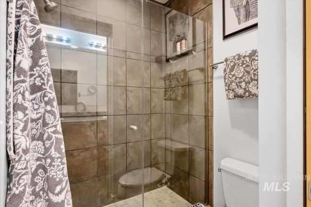 2399 E Riverwalk Dr. B-4, 202, Boise, ID 83706