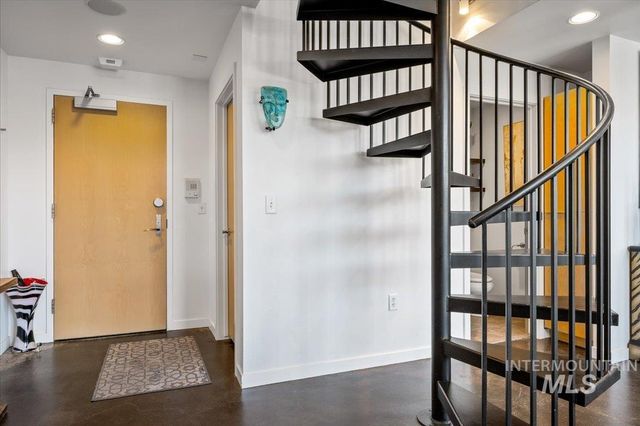 2399 E Riverwalk Dr. B-4, 202, Boise, ID 83706