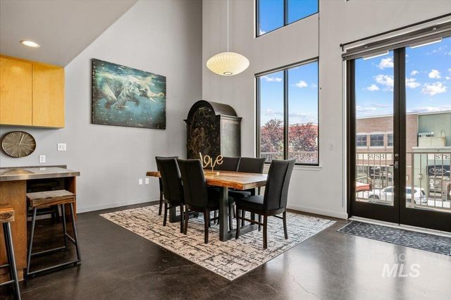 2399 E Riverwalk Dr. B-4, 202, Boise, ID 83706