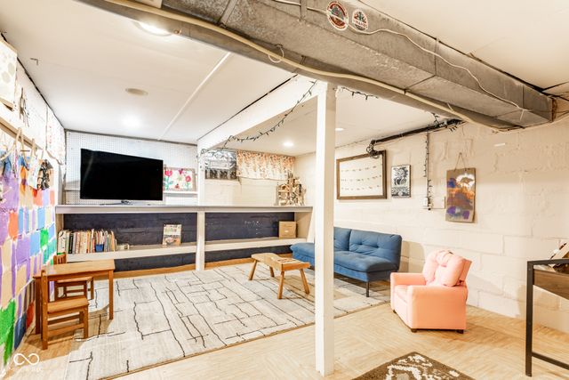 4466 N Washington Boulevard, Indianapolis, IN 46205