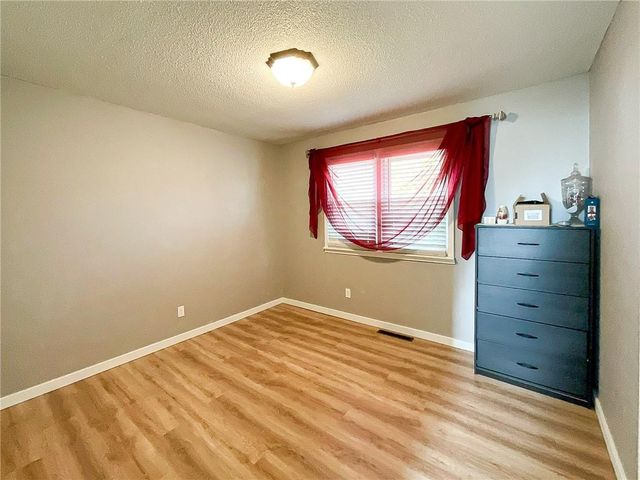 2531 Maplewood Lane, Sedalia, MO 65301