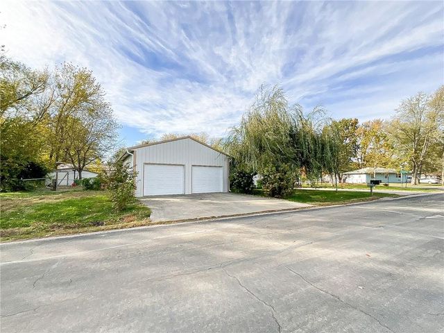 2531 Maplewood Lane, Sedalia, MO 65301