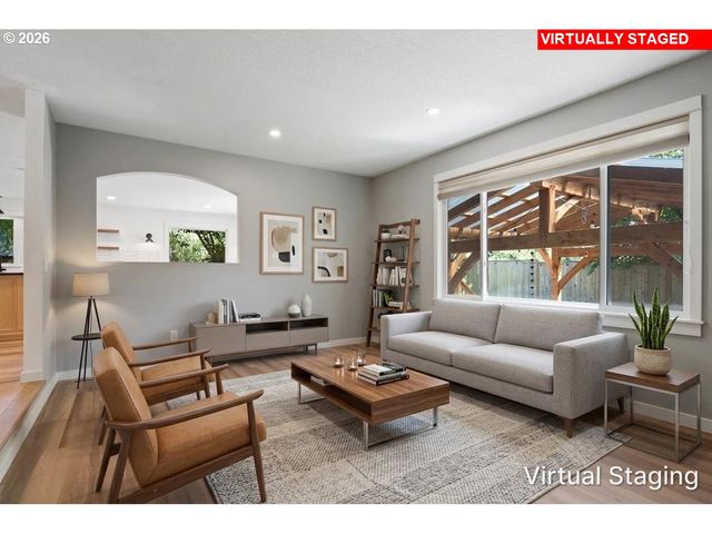 6422 Sw ROUNDTREE Ct, Portland, OR 97219
