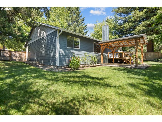 6422 Sw ROUNDTREE Ct, Portland, OR 97219