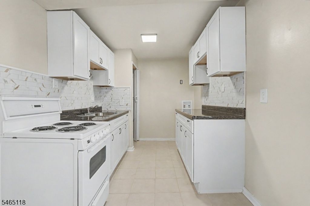 10 Berton Rd, Boonton Twp., NJ 07005 — photo 2