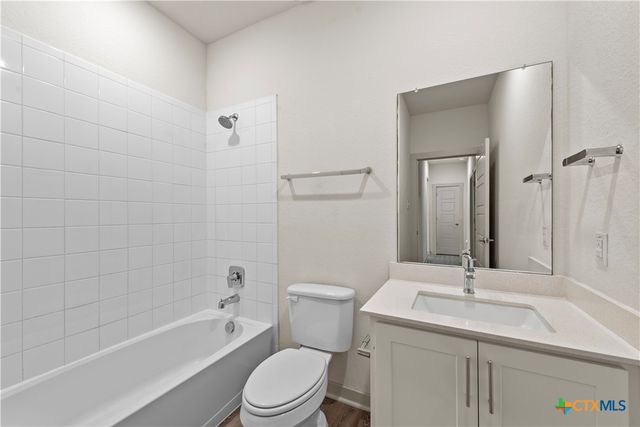 328 Fairfax Avenue, San Marcos, TX 78666
