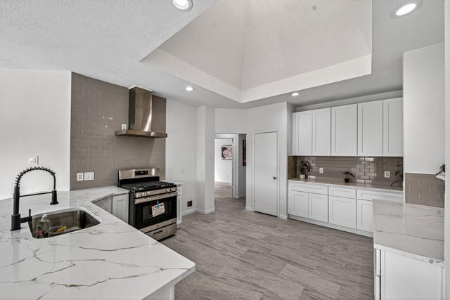 16119 Mission Glen Drive, Houston, TX 77083