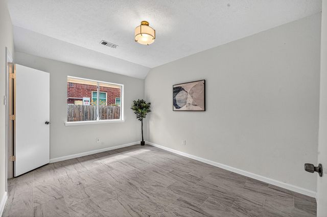 16119 Mission Glen Drive, Houston, TX 77083