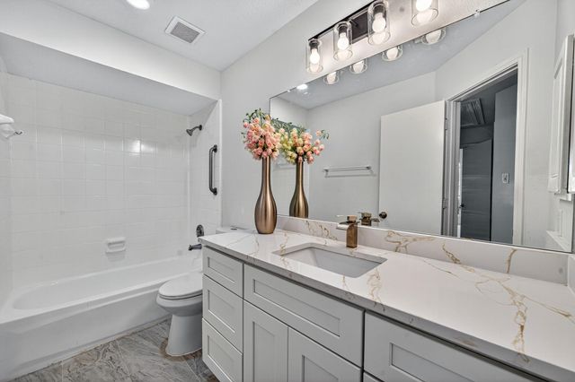 16119 Mission Glen Drive, Houston, TX 77083