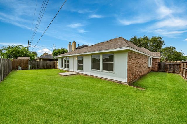 16119 Mission Glen Drive, Houston, TX 77083
