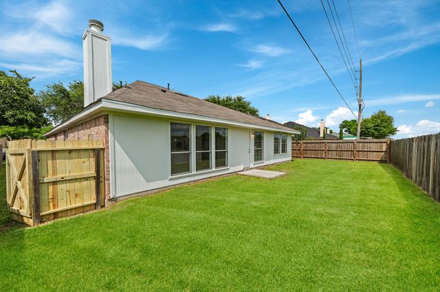 16119 Mission Glen Drive, Houston, TX 77083