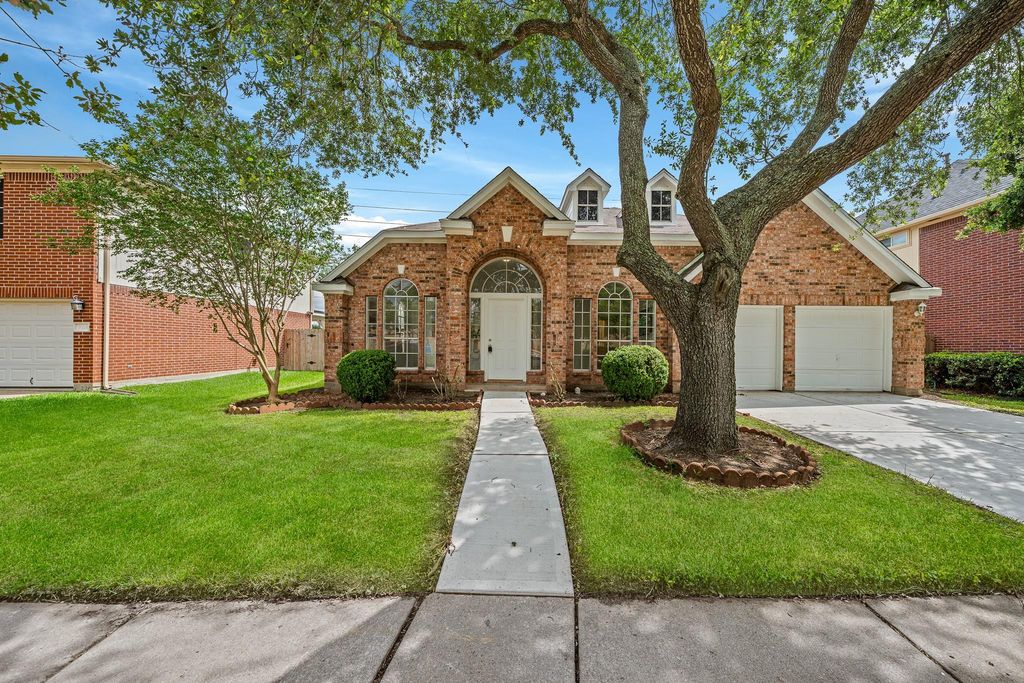 16119 Mission Glen Drive, Houston, TX 77083