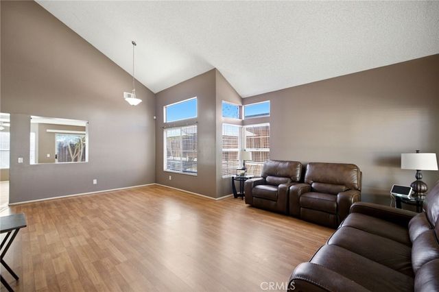 10613 Pepper Ridge, Moreno Valley, CA 92557