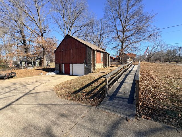 535 Inver Ln, Clarksville, TN 37042