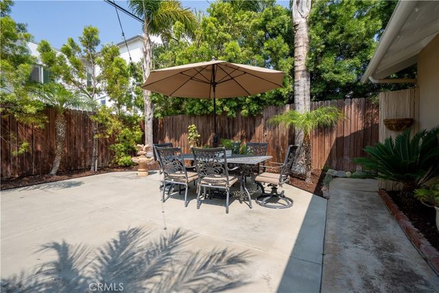 1170 Gleneagles, Costa Mesa, CA 92627