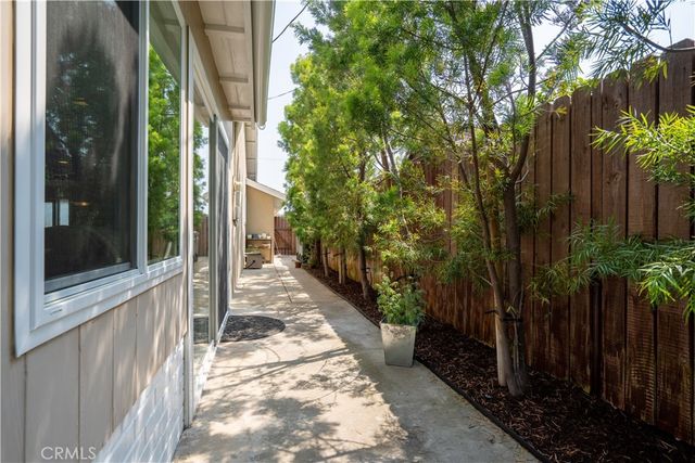 1170 Gleneagles, Costa Mesa, CA 92627