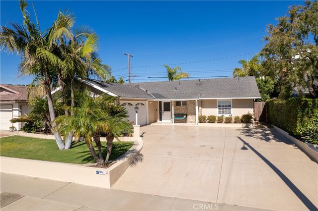 1170 Gleneagles, Costa Mesa, CA 92627