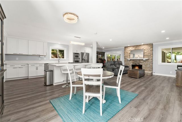 1170 Gleneagles, Costa Mesa, CA 92627