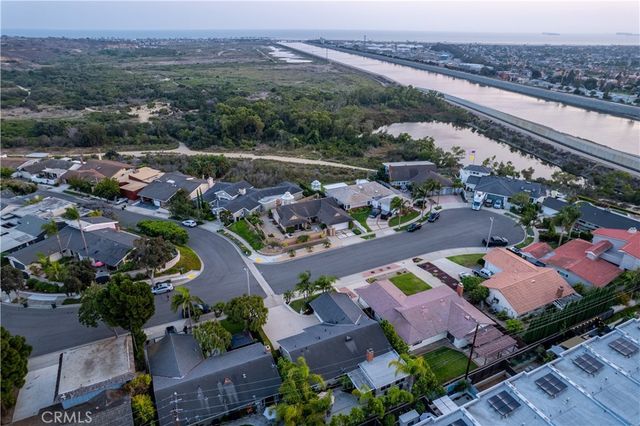 1170 Gleneagles, Costa Mesa, CA 92627