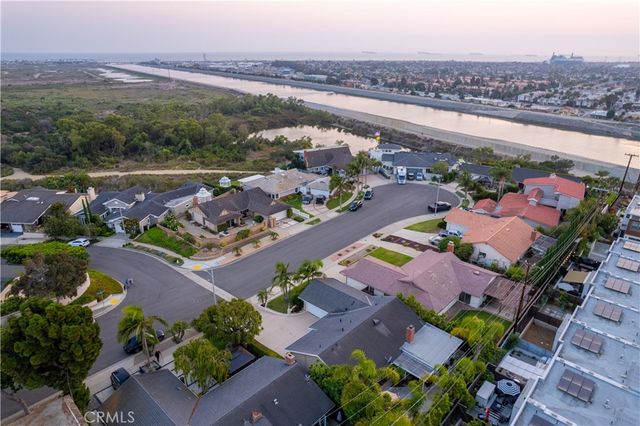 1170 Gleneagles, Costa Mesa, CA 92627