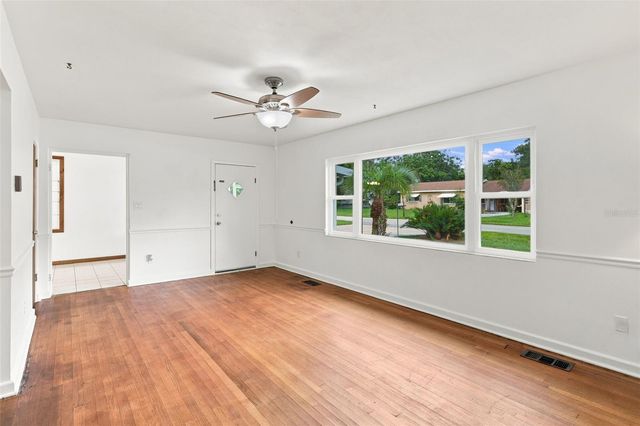 18 ASTER DRIVE, Debary, FL 32713