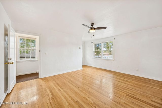 1250 MCDUFF Avenue S, Jacksonville, FL 32205