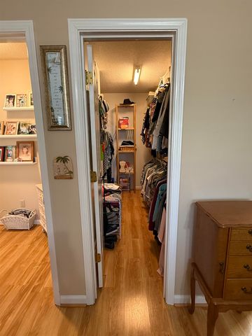 898 Knoll Dr., Little River, SC 29566