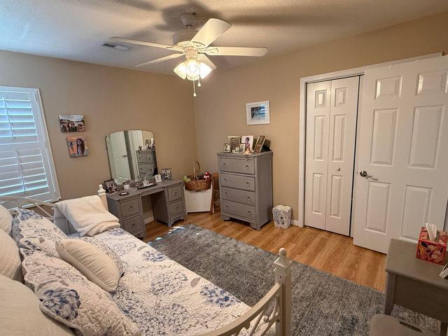 898 Knoll Dr., Little River, SC 29566