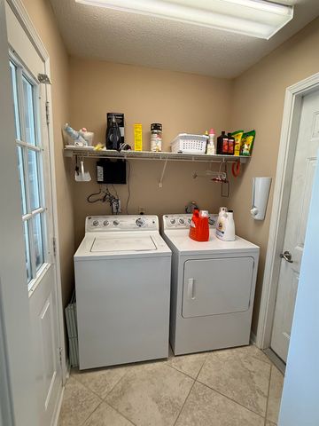 898 Knoll Dr., Little River, SC 29566