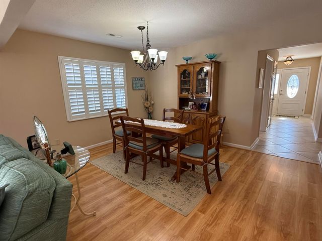 898 Knoll Dr., Little River, SC 29566