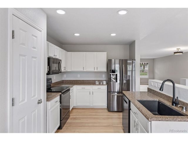 2758 E 109th Ave, Northglenn, CO 80233