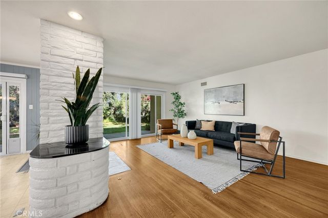 5020 Alcove Avenue, Valley Village, CA 91607