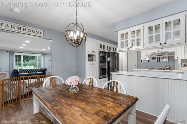 197 Perrydale Street, Rochester Hills, MI 48306