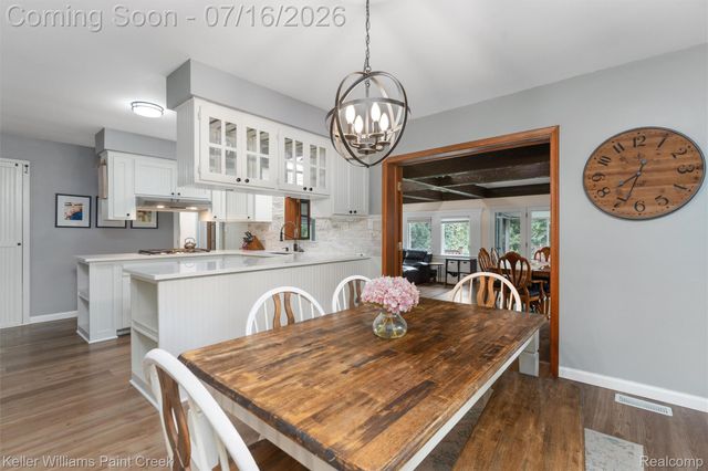 197 Perrydale Street, Rochester Hills, MI 48306