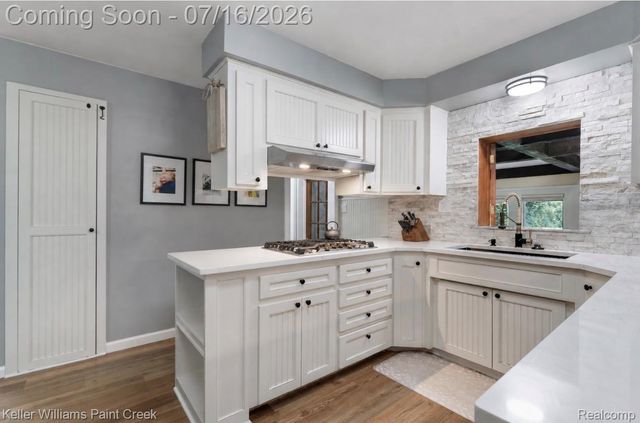 197 Perrydale Street, Rochester Hills, MI 48306