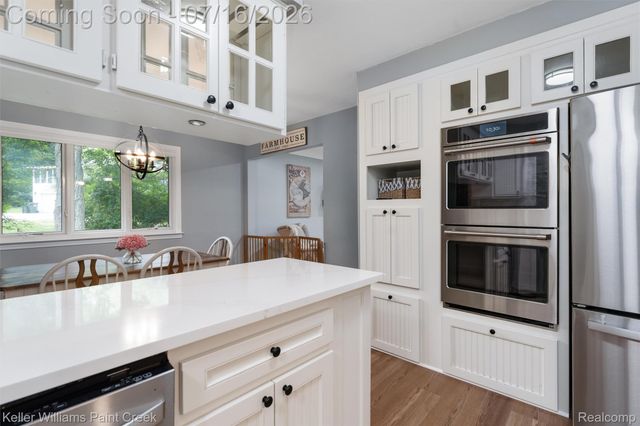 197 Perrydale Street, Rochester Hills, MI 48306