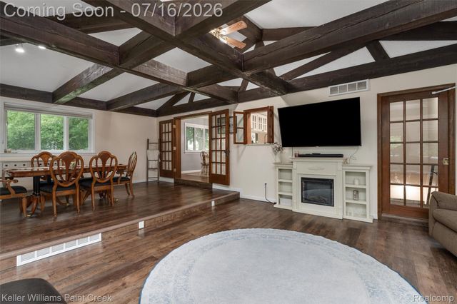 197 Perrydale Street, Rochester Hills, MI 48306