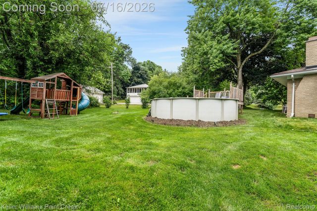 197 Perrydale Street, Rochester Hills, MI 48306