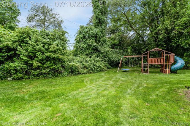 197 Perrydale Street, Rochester Hills, MI 48306