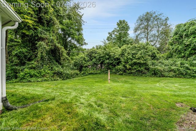 197 Perrydale Street, Rochester Hills, MI 48306
