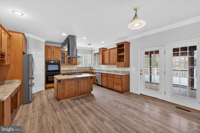 8166 TENBROOK DR, Gainesville, VA 20155