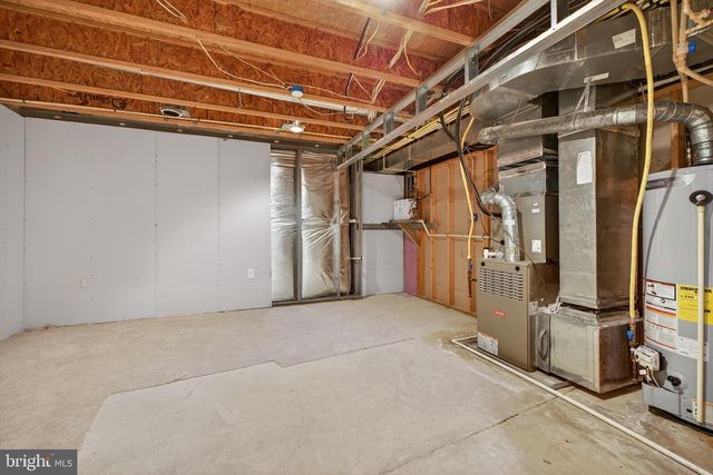 8166 TENBROOK DR, Gainesville, VA 20155