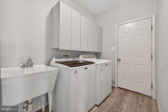 8166 TENBROOK DR, Gainesville, VA 20155