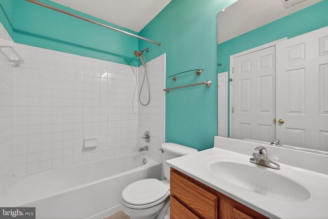 8166 TENBROOK DR, Gainesville, VA 20155