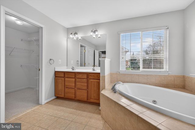 8166 TENBROOK DR, Gainesville, VA 20155