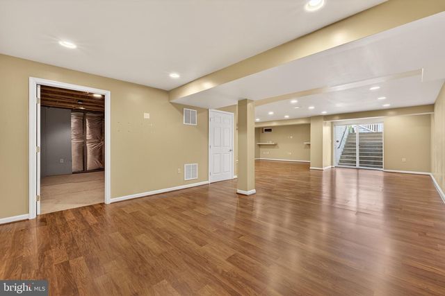 8166 TENBROOK DR, Gainesville, VA 20155