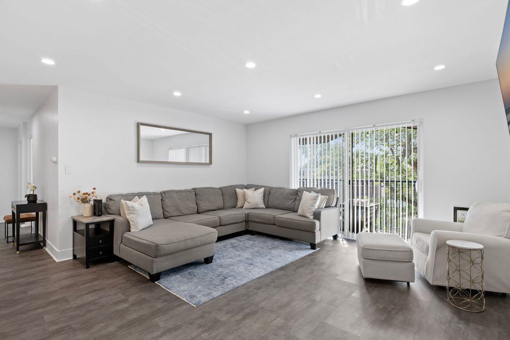 6800 N California Avenue 4L, Chicago, IL 60645 — photo 4